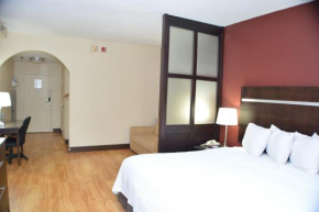 Red Roof Inn PLUS+ & Suites Chattanooga - Downtown